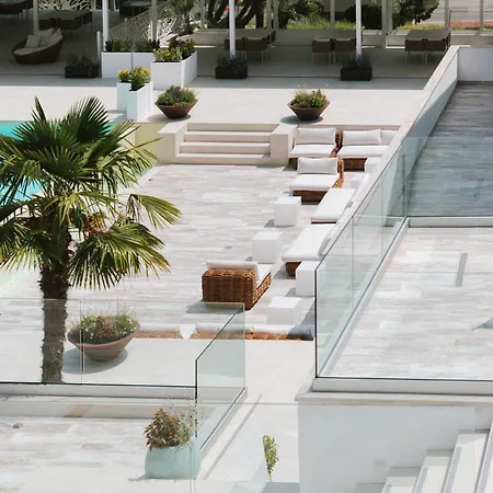 Nu Aria Taunus Relais 3* Numana