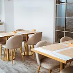 Nu Aria Taunus Relais Numana