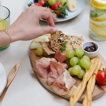 Nu Aria Taunus Relais